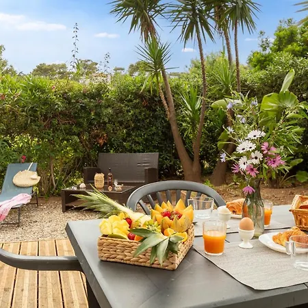 Сasa de vacaciones La Doucette, Mobil-home Climatisé Au Cœur Du Vignoble Et à 50m De La Hyères