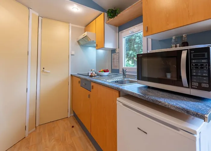 La Doucette, Mobil-home Climatisé Au Cœur Du Vignoble Et à 50m De La Casa vacanze *